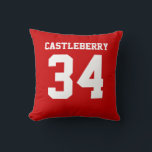 Doppelseitiges Red and White Sports Jersey Kissen<br><div class="desc">Fügen Sie einen Namen und eine(n) Zahl(n) hinzu,  um dieses benutzerdefinierte doppelseitige rot-weiße Sportjersey inspirierte Akzent Kissen zu personalisieren. Es ist ein ausgezeichnetes Geschenk für einen sportlichen Fan oder Sportler. Es stehen die Optionen zur Farbänderung und zum Ändern der Schriftart-Größe zur Verfügung.</div>