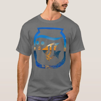 Doppelte Exposition von Fischen im Aquarium T-Shirt