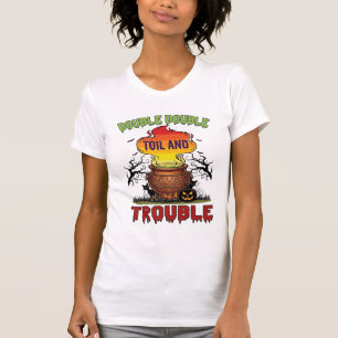Doppelter Ärger Kessel Halloween Schwarze Katze P T-Shirt