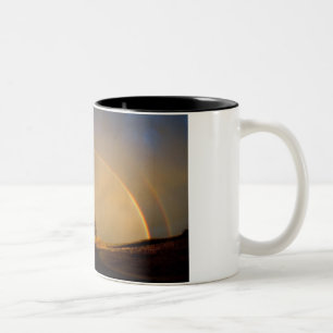 Doppelter Regenbogen Zweifarbige Tasse