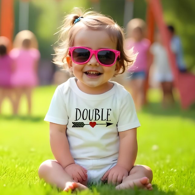 Doppeltes Problem Baby Strampler (Double trouble, double the love!)