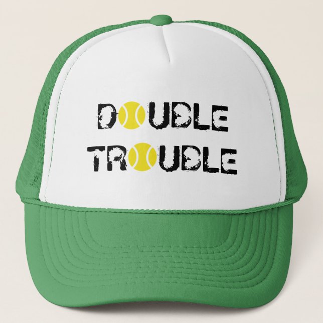 DOPPELTROUBLE Tennishut für Doppel-Spieler-Team Truckerkappe (Vorderseite)
