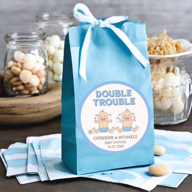 Doppeltrouble Twin Boys Babydusche Runder Aufkleber (Von Creator hochgeladen)