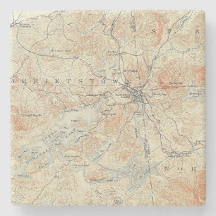 Dorf und Gebiet des Saranac Sees in Adirondacks Steinuntersetzer