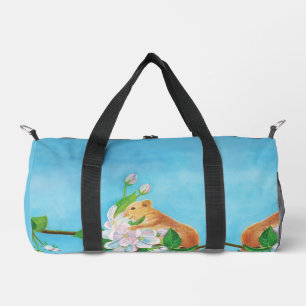 Dormaus auf einem blühenden Zweig Duffle Bag
