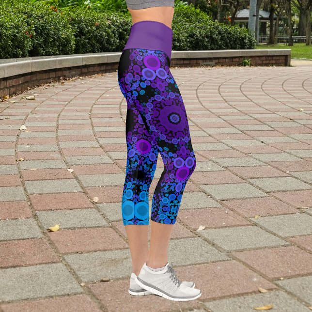 Dot Mandala Blume Blau und Lila Capri Leggings (Von Creator hochgeladen)