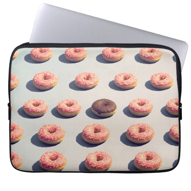 Doughnüsse in einer Gruppe Laptopschutzhülle (Vorderseite)