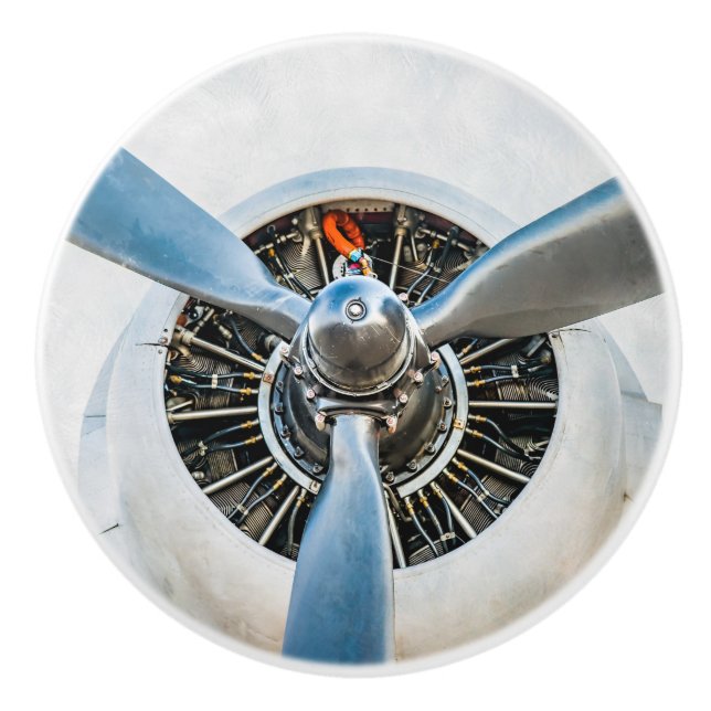 Douglas DC-3 Flugzeug. Propeller Keramikknauf (Vorderseite)