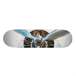 Douglas DC-3 Flugzeug. Propeller Skateboard
