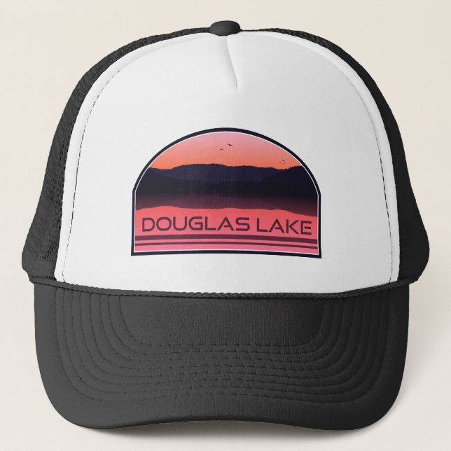 Douglas Lake Tennessee Red Sunrise Truckerkappe (Vorderseite)