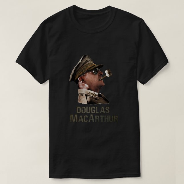 Douglas MacArthur, 1944 colorized Art Gift Hallowe T-Shirt (Design vorne)