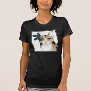 Downton Cat   Mit Federn bekleidet. T-Shirt