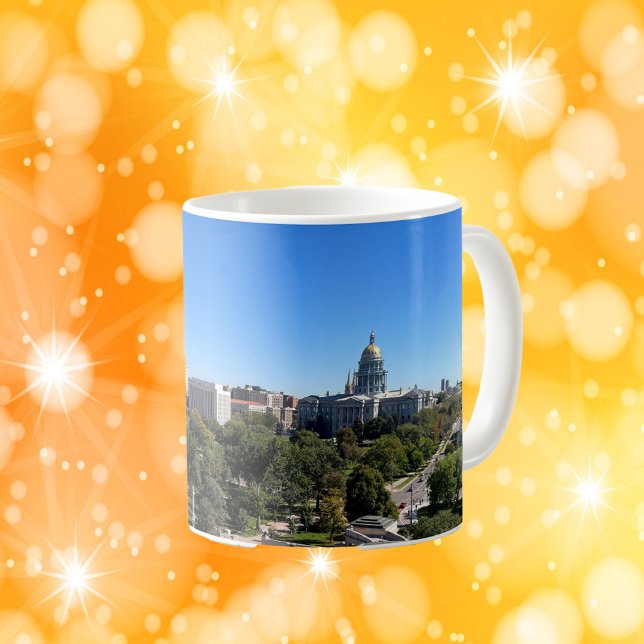 Downtown Denver Skyline Colorado State Capitol Kaffeetasse (A mug featuring a photograph of downtown Denver, Colorado.)