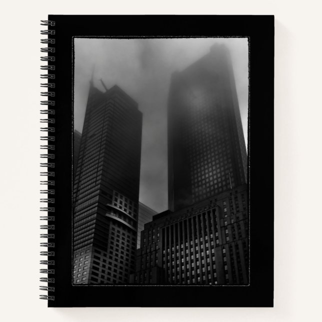 Downtown Fogfest Nr. 2 mit Grenzen Notizbuch (Vorderseite)