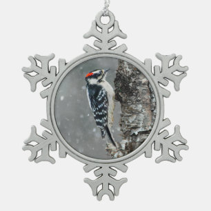 Downy Woodpecker in Snow - Original Foto Schneeflocken Zinn-Ornament