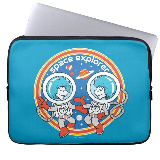 Dr. Seuss | Kaddet One Cadet Two Space Explorer Laptopschutzhülle (Vorderseite)
