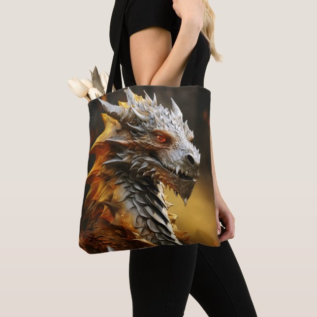 Drache Fantasy-Biest (Von Nahem)