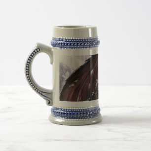 Drache in der Höhle Bierglas