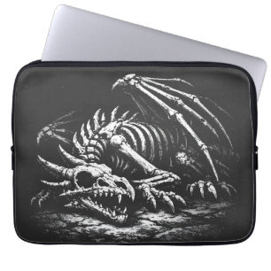 Drachenskelett — von BurnsInHell Laptopschutzhülle