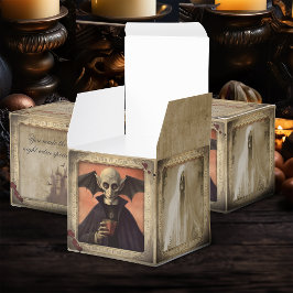 Dracula, Creepy Nun und Ghost Halloween Geschenkschachtel