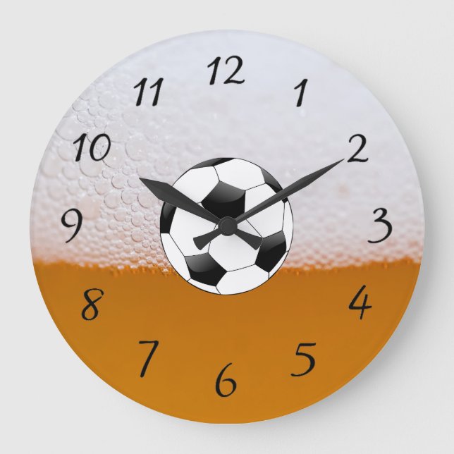 Draft Beer and Soccer Football Clock Große Wanduhr (Vorderseite)