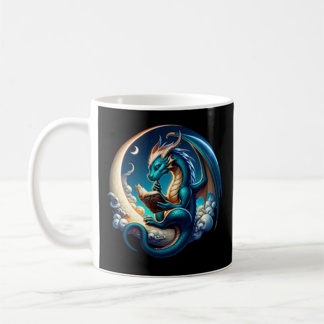Dragon Bookworm, Moonlight Reading T-Shirt Kaffeetasse (Links)