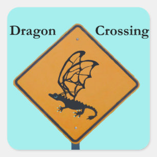 Dragon Crossing Quadratischer Aufkleber