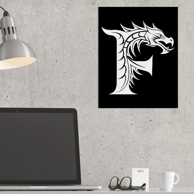 Dragon Styled Letter F, Dragon Alphabet, Monogramm Foliendrucke (In Situ (Schreibtisch))