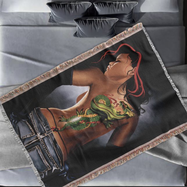 Dragon Tattoo Woman Decke (Von Creator hochgeladen)