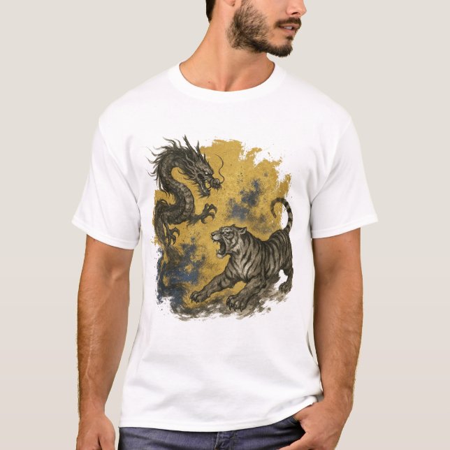【Dragon vs Tiger Japanese Ink Art T-Shirt】 T-Shirt (Vorderseite)