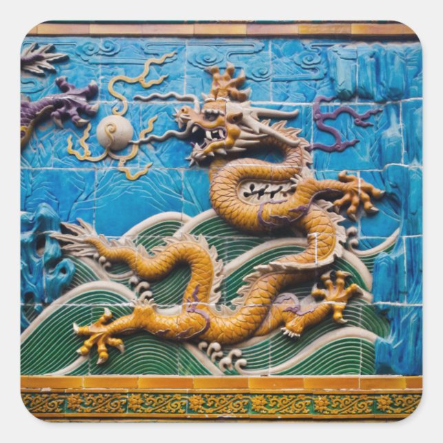 Dragon Wall Quadratischer Aufkleber (Vorderseite)