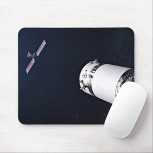 Dragon Xl Spacecraft nähert sich einem Lunar Gatew Mousepad