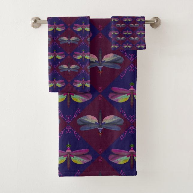 Dragonfly auf Dunkelrot und Lila Badhandtuch Set (Insitu)