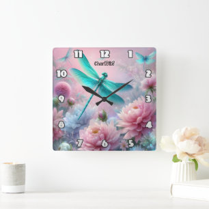 Dragonfly-Träume: Blumen, Ätherische, Pastellfarbe Quadratische Wanduhr