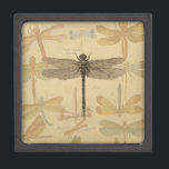 Dragonfly Vintag Antike klassische Natur Schachtel<br><div class="desc">Vintage Libelle Antiquitätenbild einer Libelle - Diese kleine Libelle ist ein antikes Bild einer in Schwarz und Weiß gezeichnet Libelle mit einem Hintergrund von farbenfrohen Libellen gegen antikes Papier.</div>