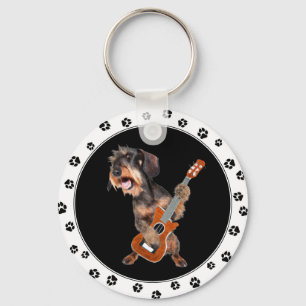 Drahthaar Dackel Gitarre Schlüsselanhänger spielen
