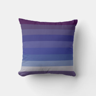 Dramatic Deep Blue & Burgundy Gradient Stripe Patt Kissen