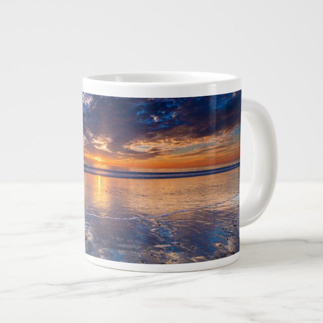 Dramatische Jahreszeit, Sonnenuntergang, CA Jumbo-Tasse (Vorderseite Rechts)