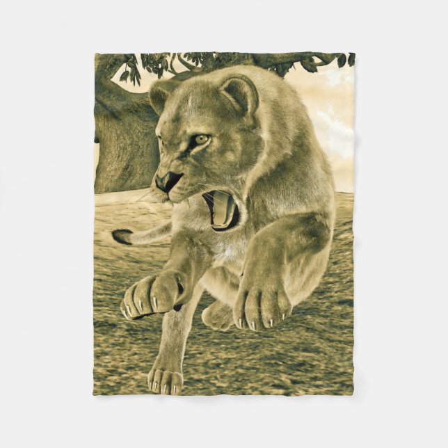 Dramatische Löwinnen-Safari-Wildnis-Kunst Fleecedecke (Vorderseite)