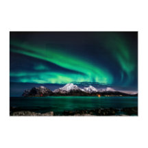 Dramatischer Blick auf Aurora Borealis