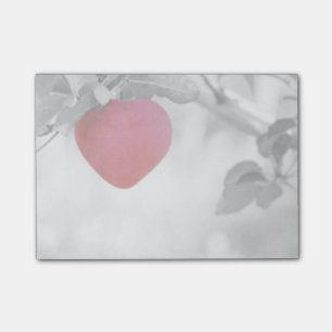 Dramatischer Red Heart Shape Apple Post-it Klebezettel