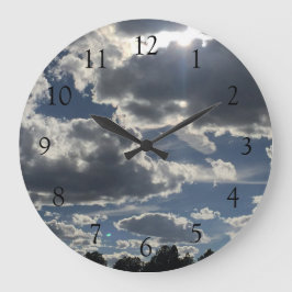 Dramatischer Sturm Wolken Blauer Himmel Große Wanduhr