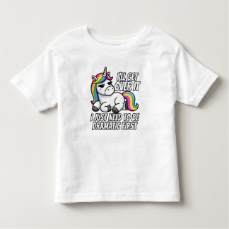 Dramatisches Einhorn im Stil überwinden Kleinkind T-shirt
