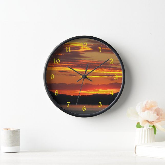 Dramatisches Orange Sunset Landschaftsbild Uhr (Zuhause)