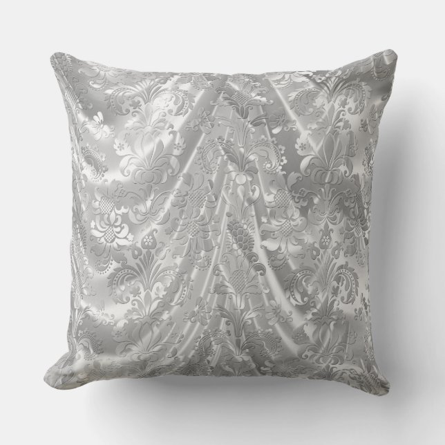 Draped Shiny Silver Floral Damasks Kissen (Vorderseite)