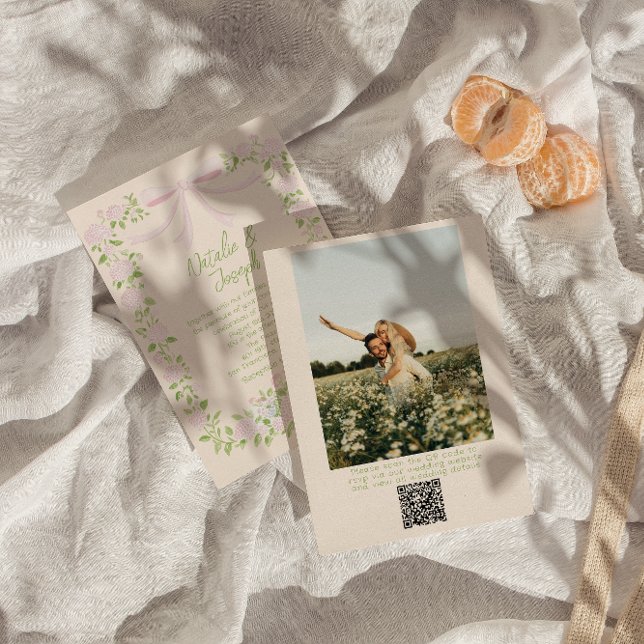  Drawn Green Pink Bow Floral Photo QR Code Wedding Einladung (Von Creator hochgeladen)