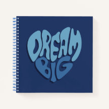 Dream Big: Dunkles Leerzeichen-blaues Zitat