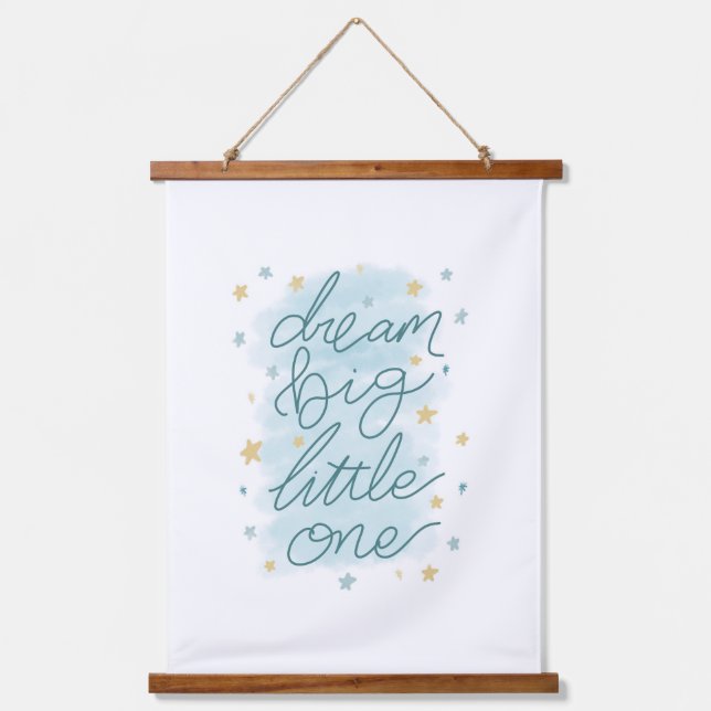 Dream Big Little One Pastel Stars Wandteppich Mit Holzrahmen (Vorderseite)