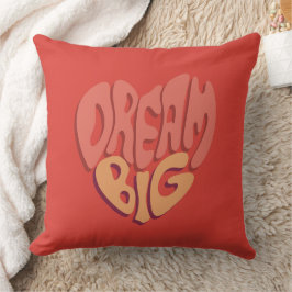 Dream Big: Red Heart Powerful Slogan Kissen