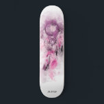 *~* Dream Catcher Boho Sacred Tribal Shamanic Skateboard<br><div class="desc">* Western BOHO American Watercolor Abstrakte Dream Catcher Tour mit hübschen Feathers als Shamanic-Symbol für einen amerikanischen Spirituellen Heiler oder BOHEMIAM Design. * * *** Die Farben sind PINK LAVENDER EGGPLANT auf WEISS. Dieses temperamentbasierte, beliebte boho kreative abstrakte moderne Träumerei- und Feathers-Design wird höchstwahrscheinlich von Shamans, Native American Healers, Counselors,...</div>